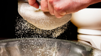 羊のカスティーリャで使っている三重県産小麦粉あやひかり